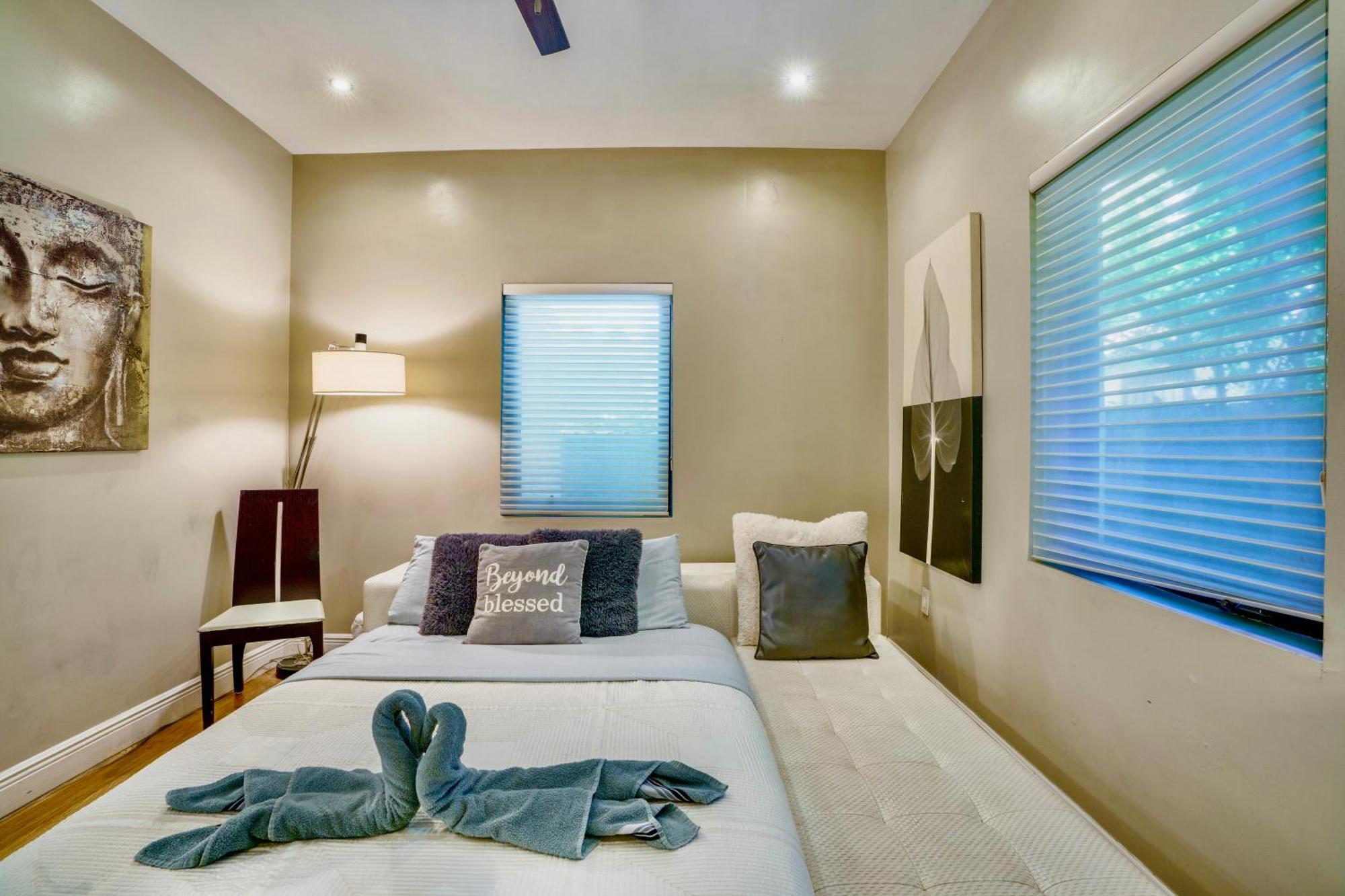 Entire Private Beautiful 2 Bedroom Plus Den House With Gated Front&Back Yard And Free Parking 10Min Drive To Miami Beach Exterior foto